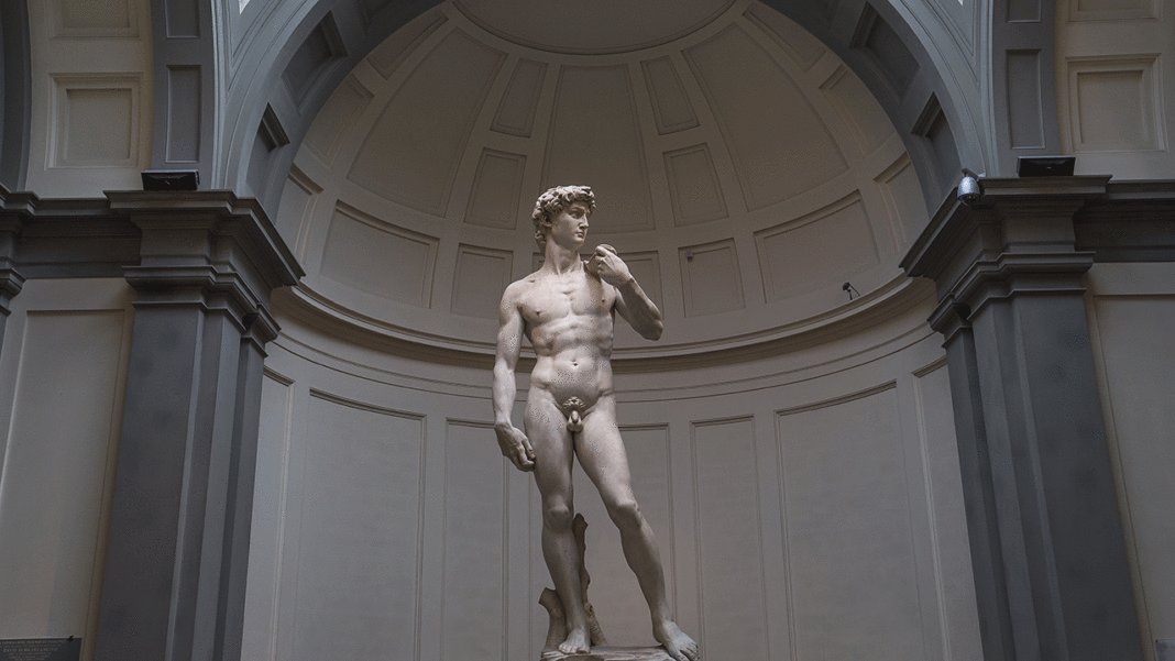 Michelangelo's David (c) Shutterstock. com / Isogood_patrick